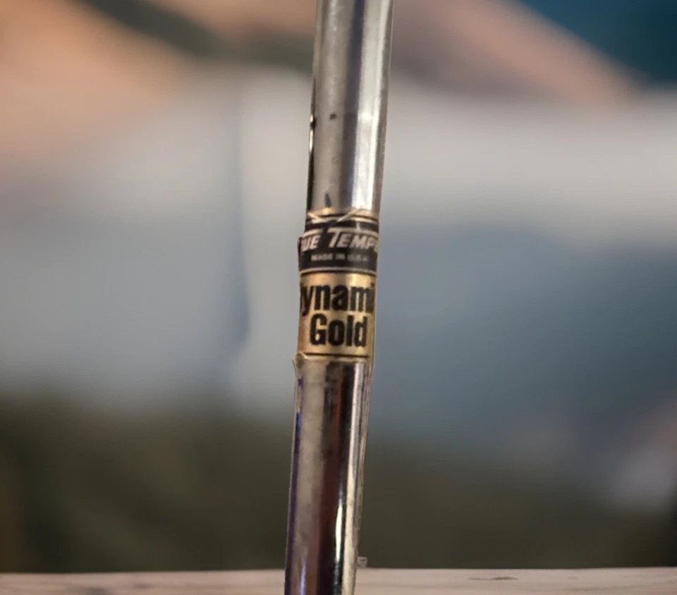 "Muy bonita cuña de lanzamiento Titleist AP2 710, doble cavidad, acero de tungsteno, 37""" Foto 2 de 4