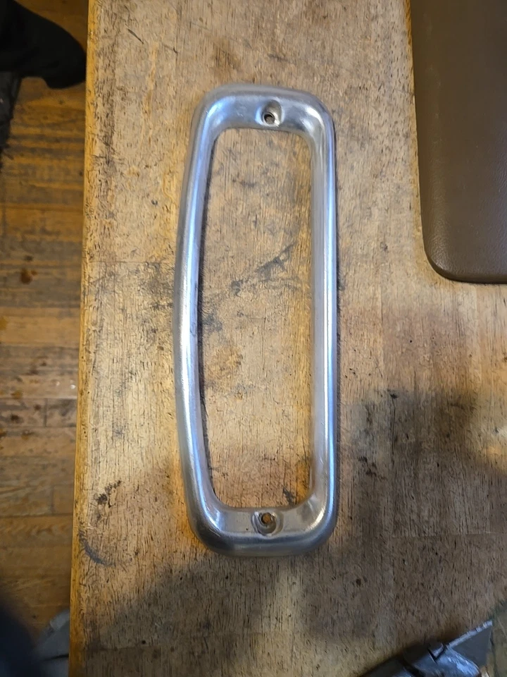 1964 - 1966 年福特卡车尾翼 C4TZ-13489-C 1966-1977 福特 BRONCO 二手 OE — 第 2/4 张图片