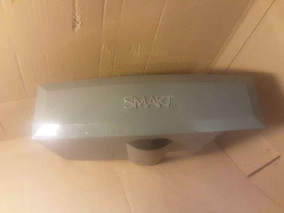 SMART UF55 PROJECTOR, PARTS/REPAIR - Image 2 of 4