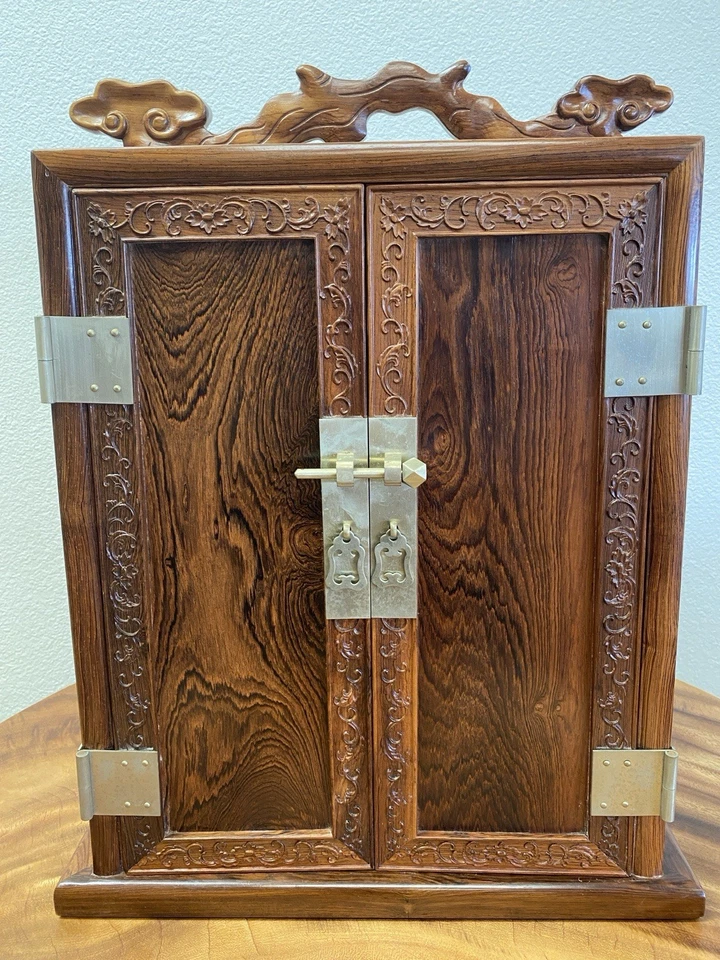 Chinese Fine Rosewood Jewelry Cabinet - Image 3 of 4