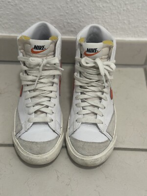 GEBRAUCHT Nike WMS Blazer Mid '77 (Farbe: Weiß/ Rot/ Grau)