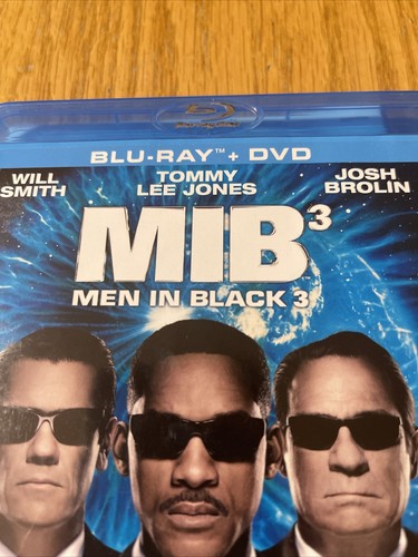 Men in Black 3 Blu-ray DVD Bonus Disc 3 Disc Set Will Smith Tommy Lee Jones - Picture 2 of 11