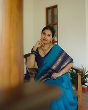 Women's Banarasi Pure Soft Kanjivaram Silk Saree With Blouse Piece For Wedding