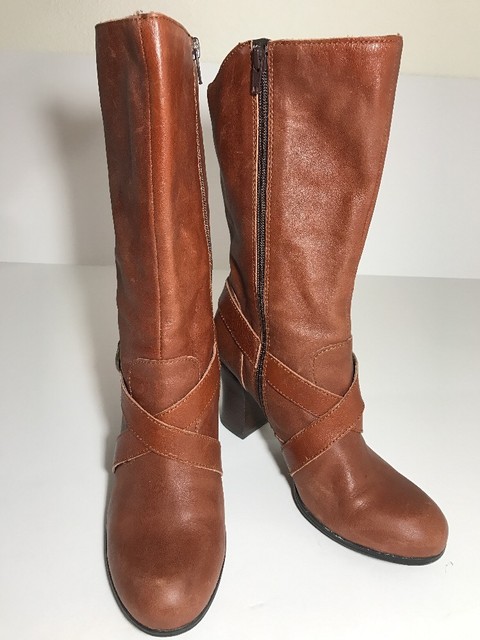 womens boots size 9 1 2 wide