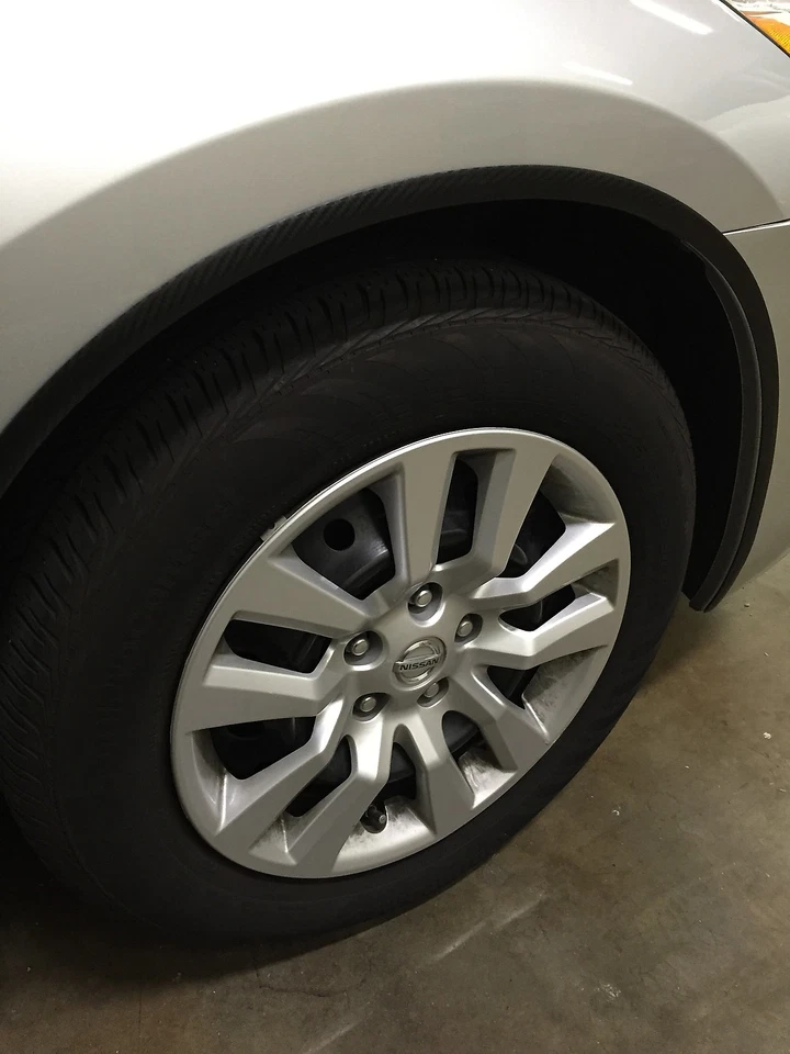 FOLDURA GUARDABARROS POZO RUEDA PEUGEOT FIBRA CARBONO 4 PIEZAS CON GARANTÍA DE 5 AÑOS Foto 2 de 4