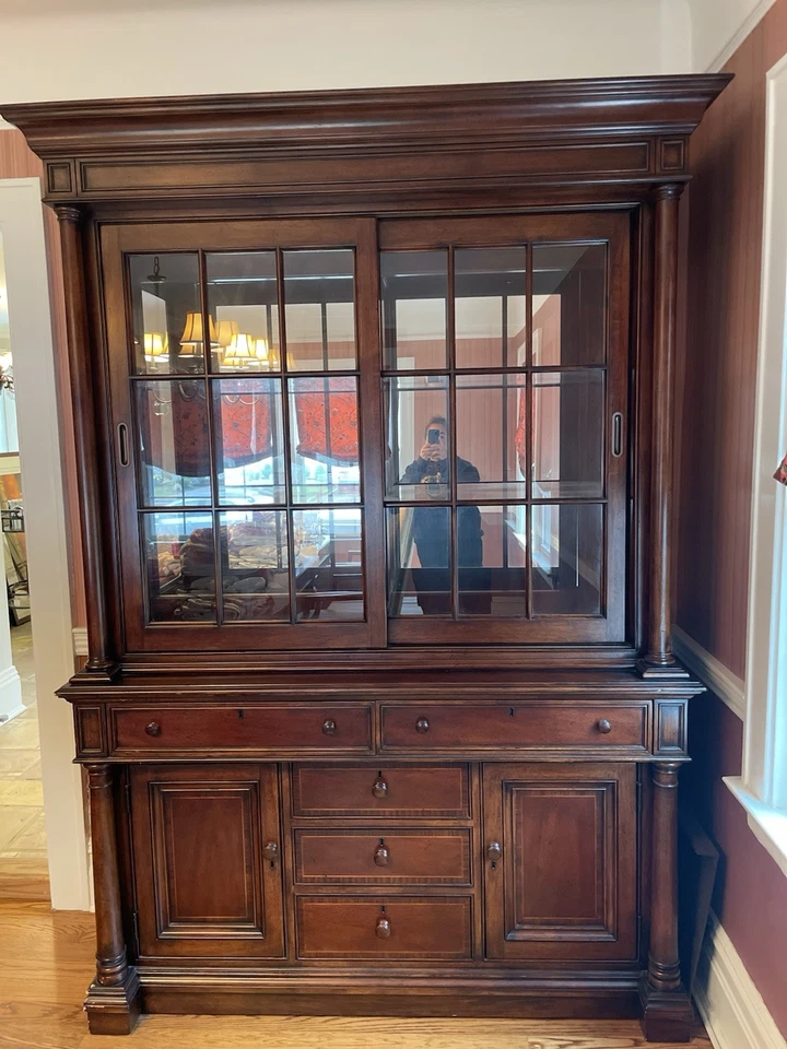 Gabinete de China Thomasville Foto 2 de 4