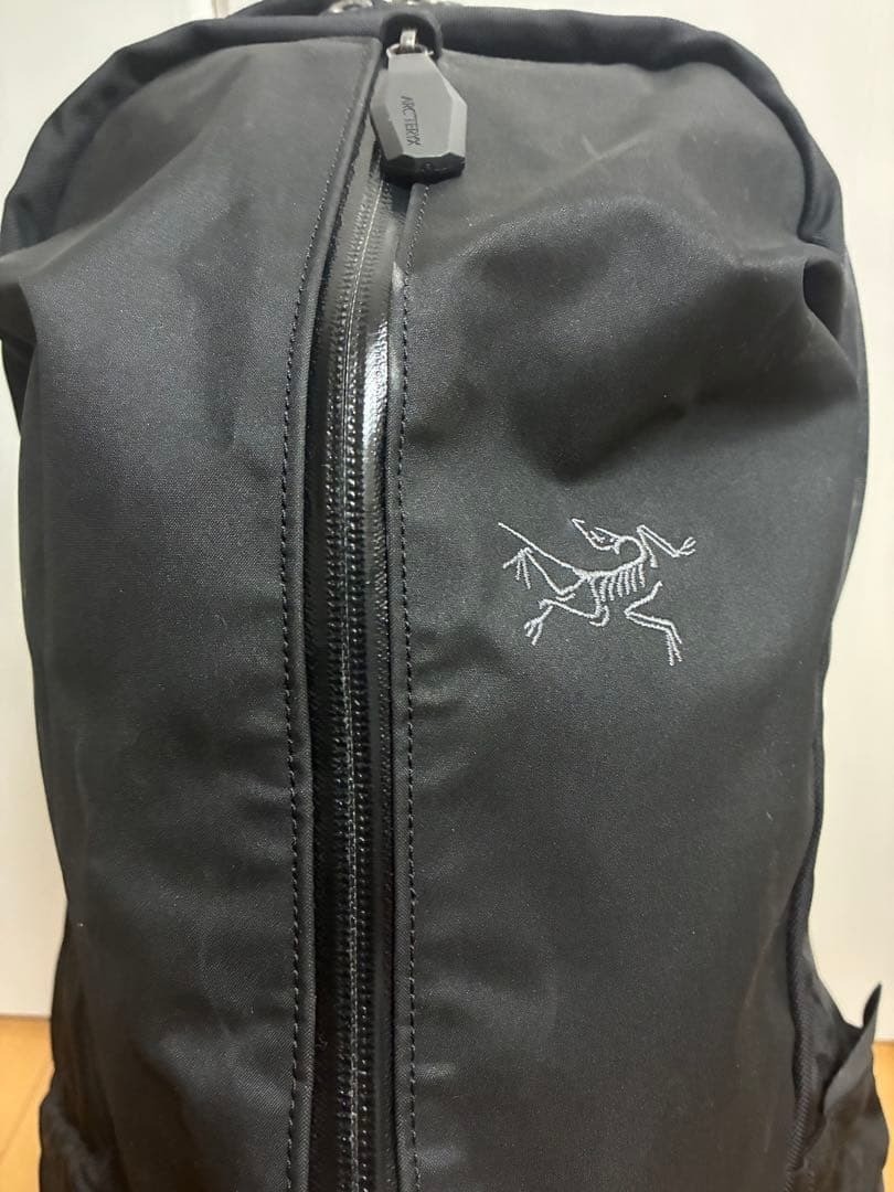 Arc'teryx ARRO22 Backpack 22L Stealth Black Classic Daypack Unisex Used thumbnail 2