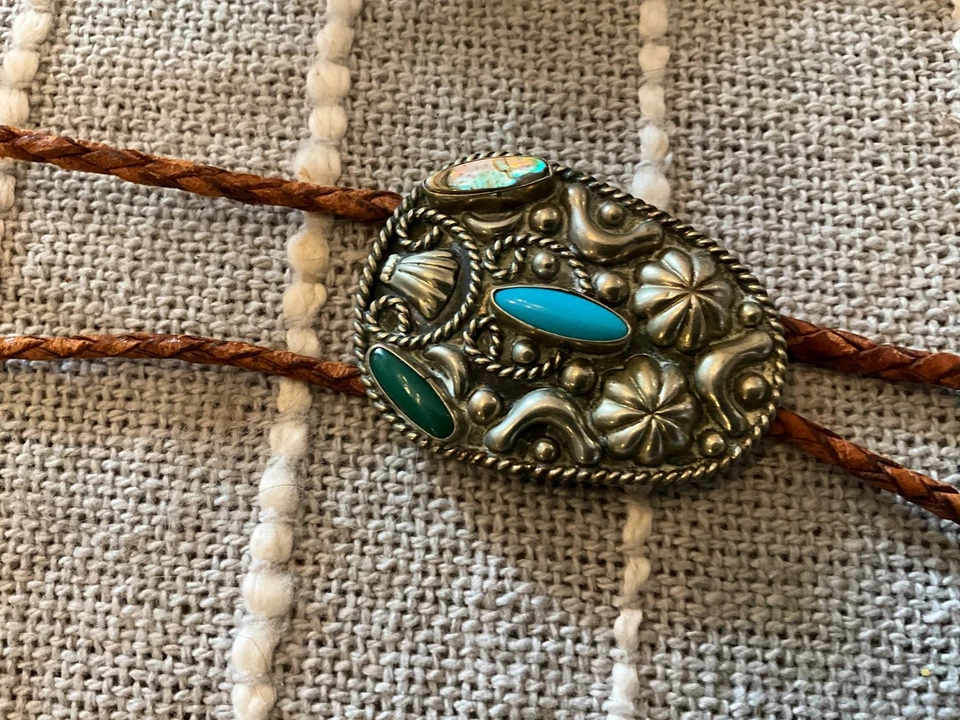 Lote De 4 Corbatas Bolo Vintage... ¿Diente De Tiburón? Shell, Pat. Pendiente en muy buen estado Foto 2 de 4