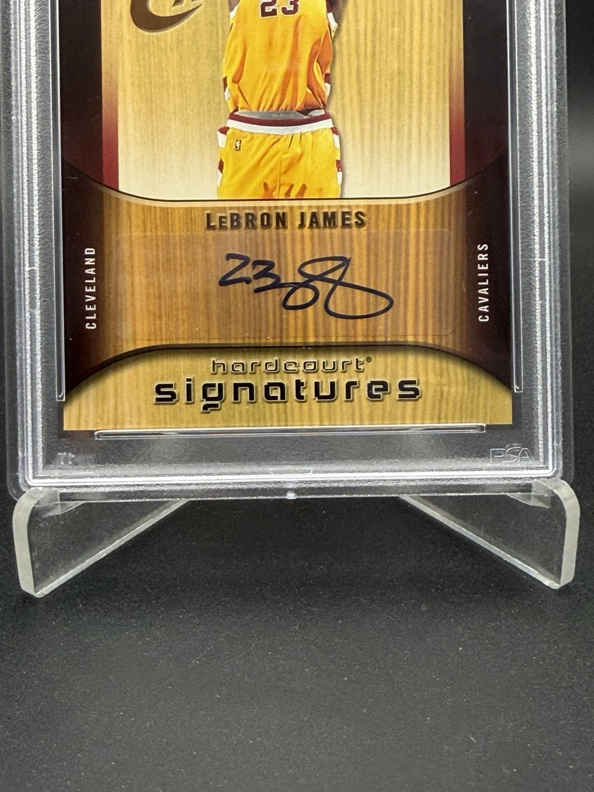 2005 Upper Deck Hardcourt LeBron James Auto PSA authentic (auto 10) #HS-LJ view 4
