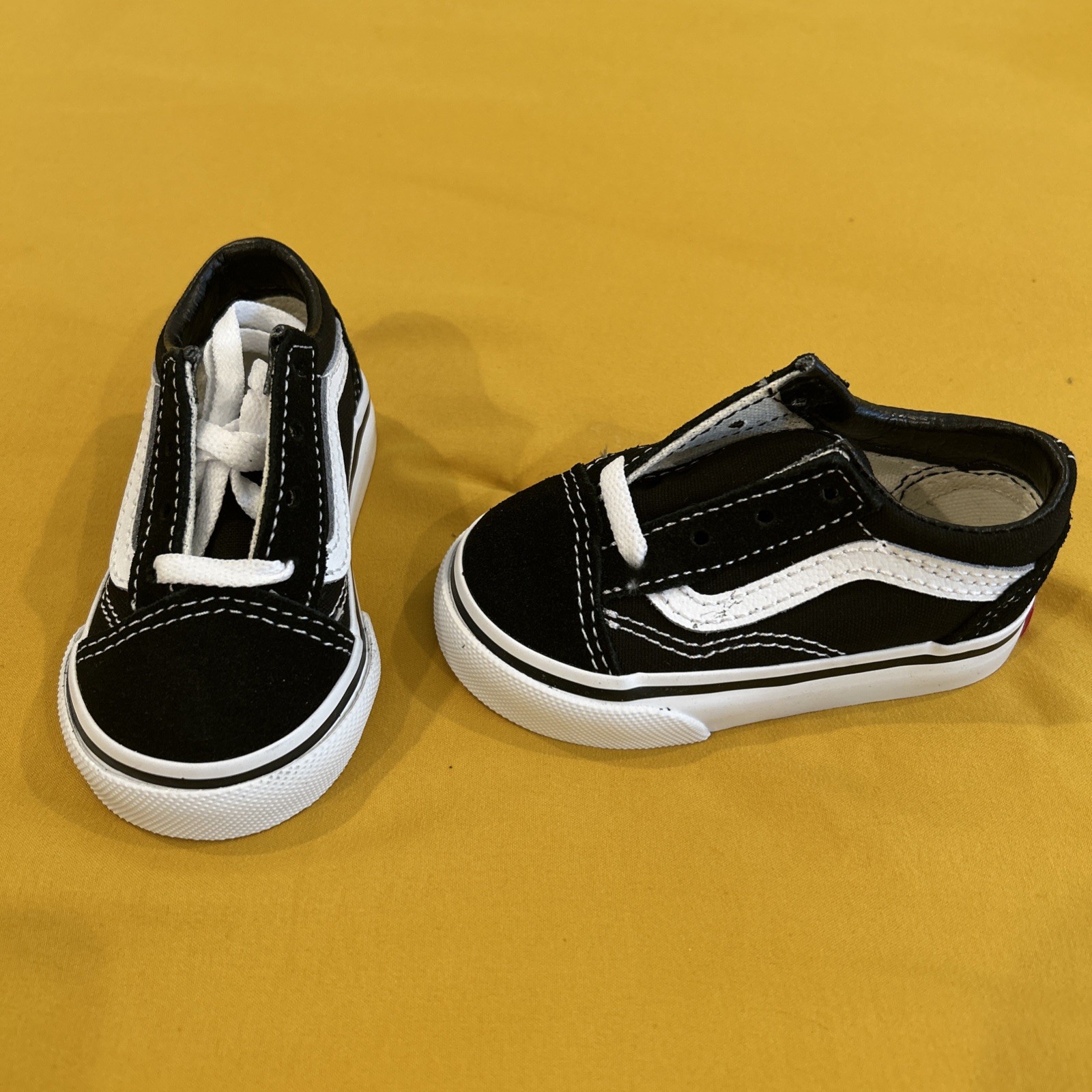 VANS Old Skool Crib Shoes Infants 4.0 Black True White, VN0A3U8K6BT