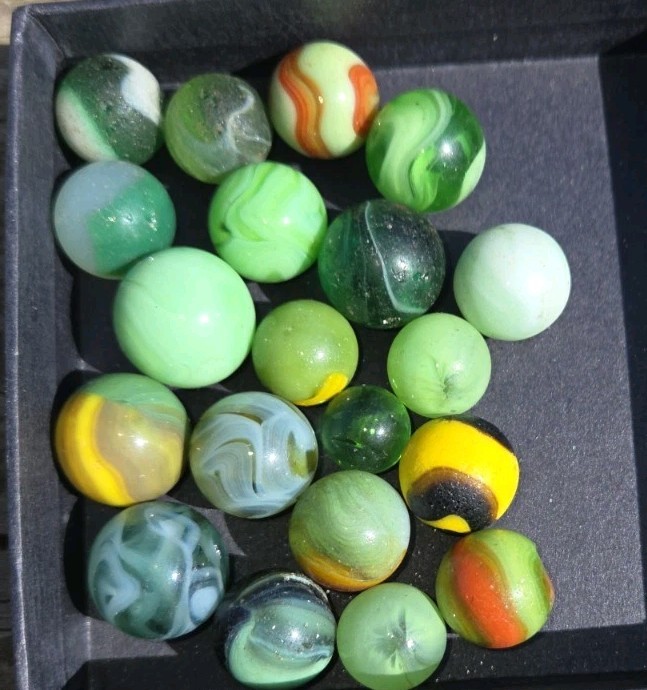 Lot of 20 Vintage Marbles