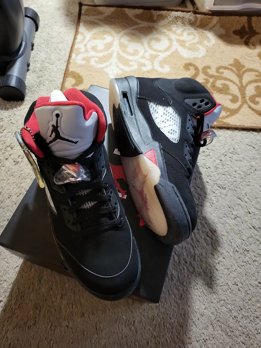 Buy Supreme x Air Jordan 5 Retro 'Black' - 824371 001