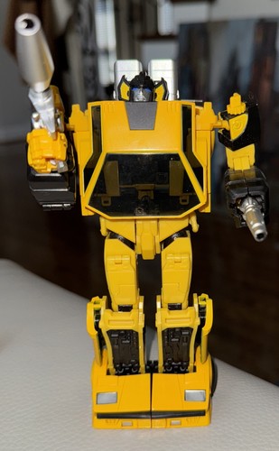 Omnigonix OX-01 Spinout (Masterpiece Transformers Sunstreaker)