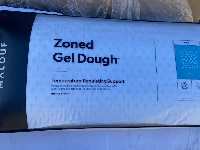 Malouf Zoned Gel Dough&reg; Pillow - King Mid Loft ZZKKMPZG (NE