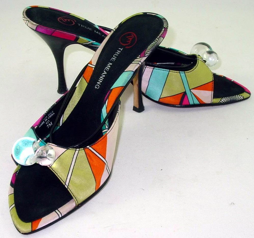 True Meaning 7 M Stiletto Mules Pin Up Mod Exotic Multi Satin Arch Heel Reveal