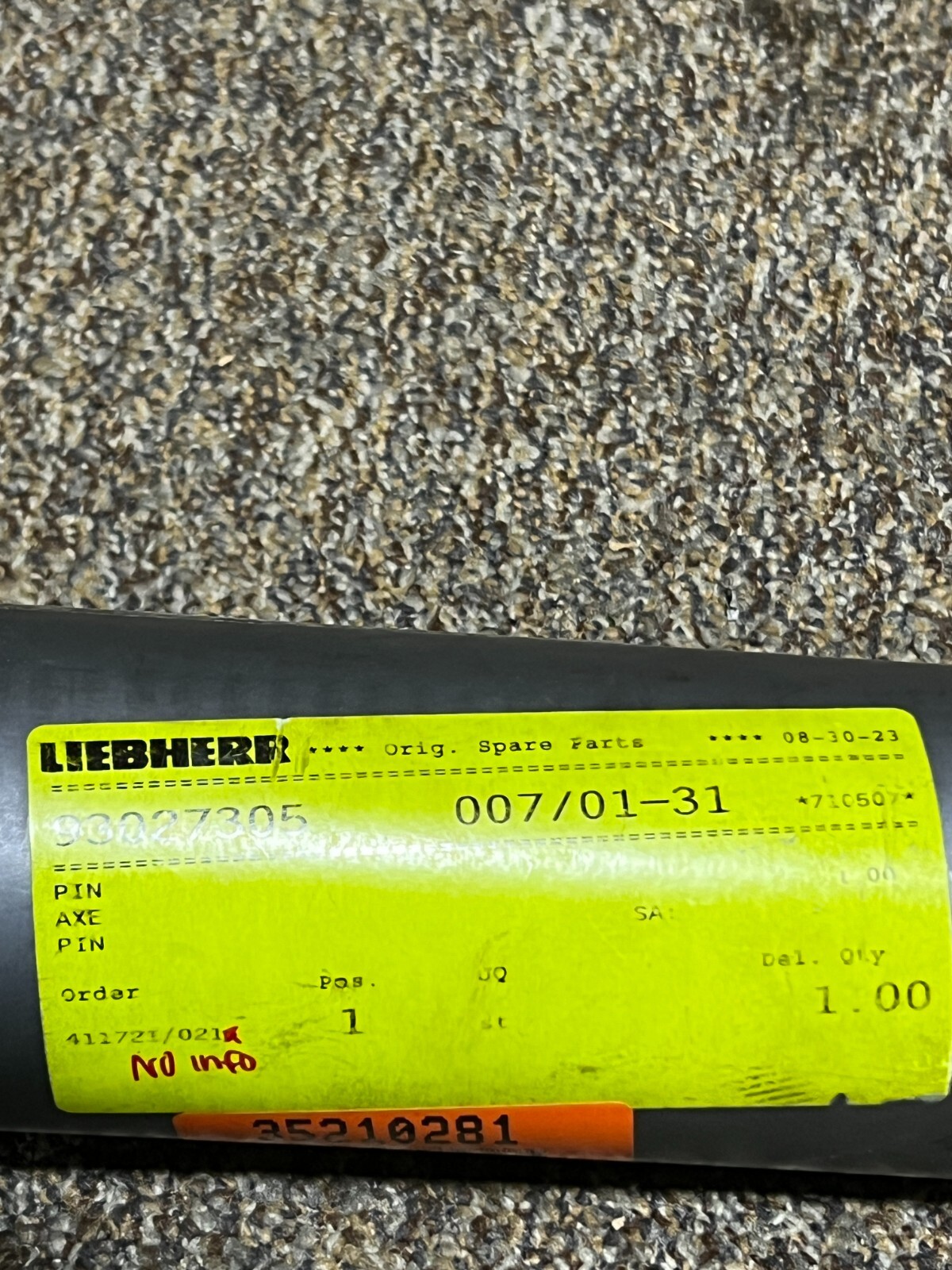 GENUINE OEM Liebherr 93027305 Axe Pin Bolt 11