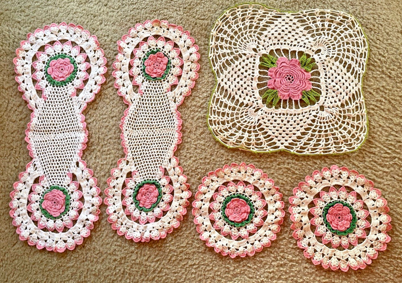 Doilies Lot - 5 pcs Raised Pink Roses Crochet Table Runners  Handmade Vintage-D1