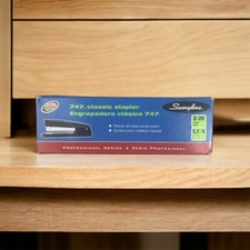 Swingline Desktop Stapler 747 Classic Black 20 Sheet Capacity Desk Metal School