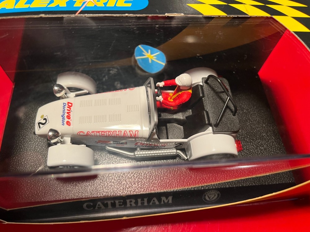 1/32 scale scalextric slot cars