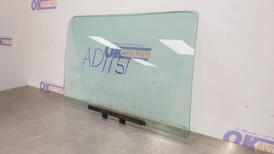 1987 VOLKSWAGEN VANAGON DOOR GLASS WINDOW FRONT RIGHT PASSENGER Foto 3 de 4