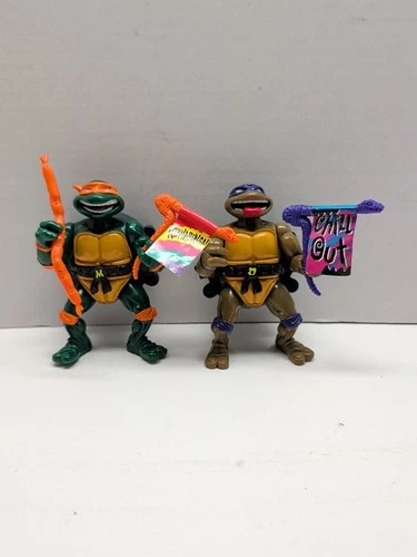 Lot Of 2 Vintage Talking Turtles TMNT Michelangelo And Donatello w/ Accessories