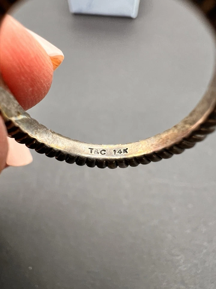 Anillo de perlas con detalles de plata de ley y oro de 14K - tamaño 8,5 - marca 925 y T&C 14K Foto 4 de 4