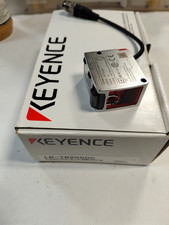 KEYENCE LR-TB2000C Solid State Sensor DC Digital SPDT Unshielded w/ Cable