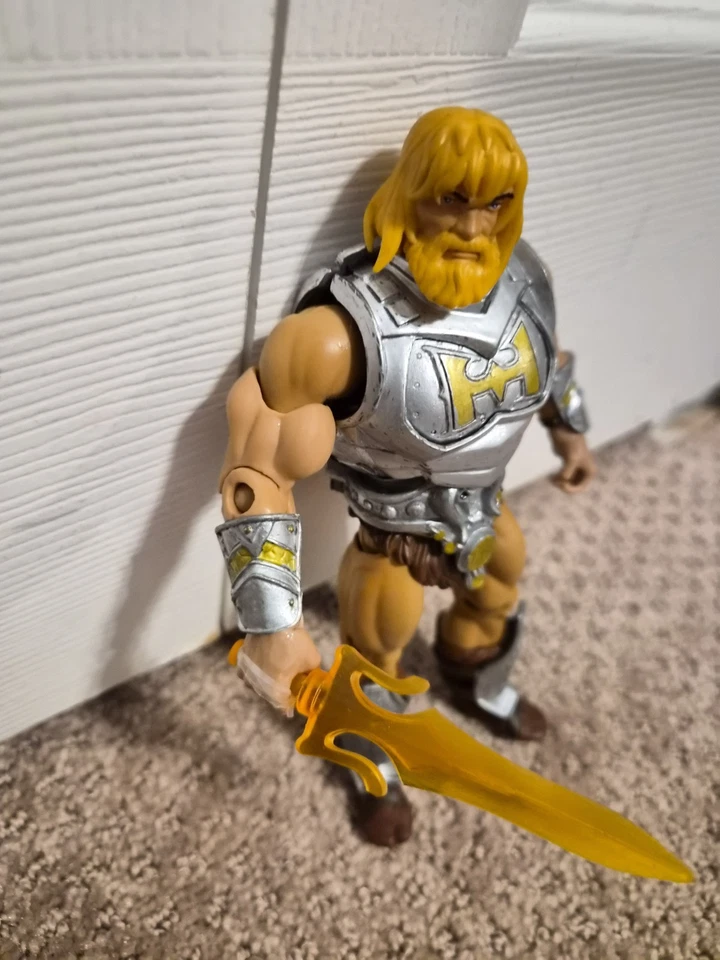Custom Creations: Masters Of The Universe Classics Heaven Armored He-man Figure - Image 3 of 4
