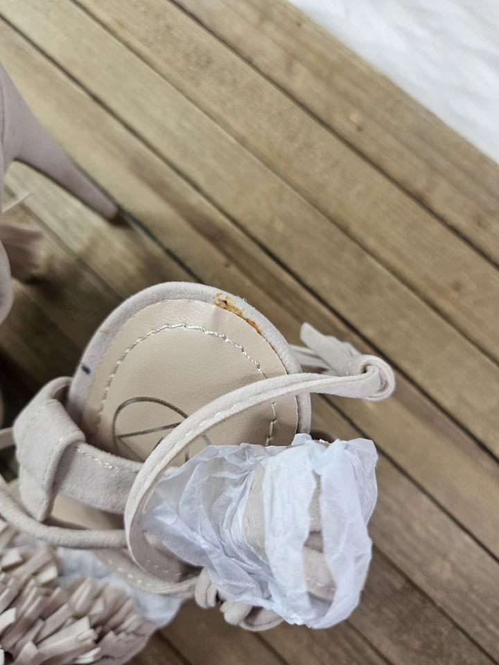 Sandalias de tacón Missguided para mujer detalle apenas hay (5) nuevo defecto Foto 4 de 4