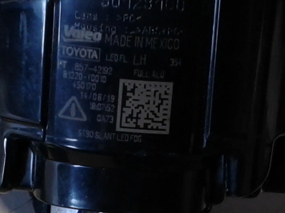 Driver Corner/Park Light Fog-driving Fits 15-21 NX300H 952329 - Image 3 of 4