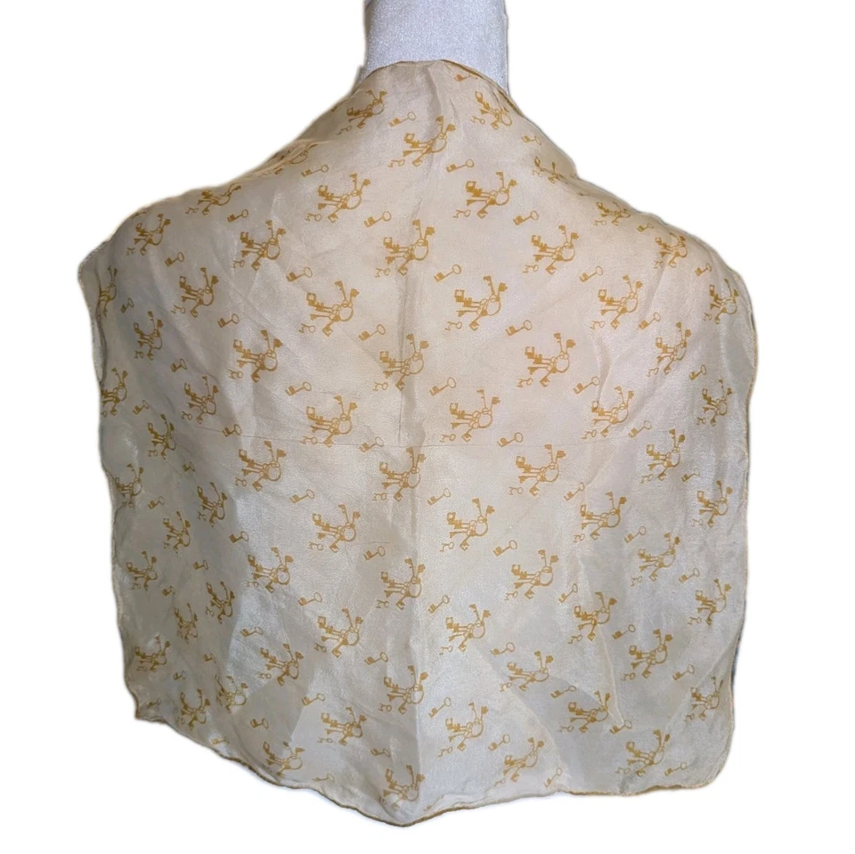 De Colección Bufanda Borde Enrollado a Mano Llaves Esqueleto Diseño Monocromático Retro Pañuelo para el Cuello  Foto 2 de 4