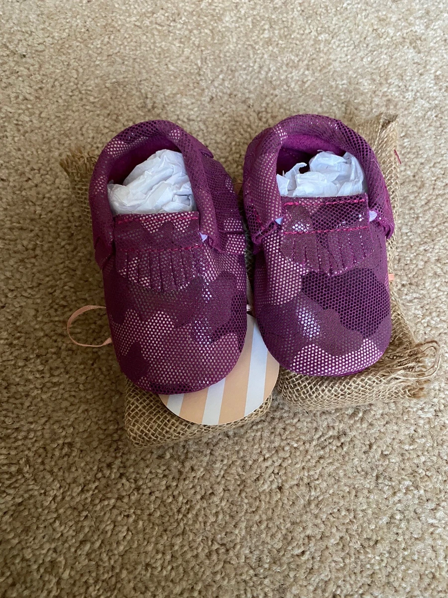 Pink cheap camo moccasins