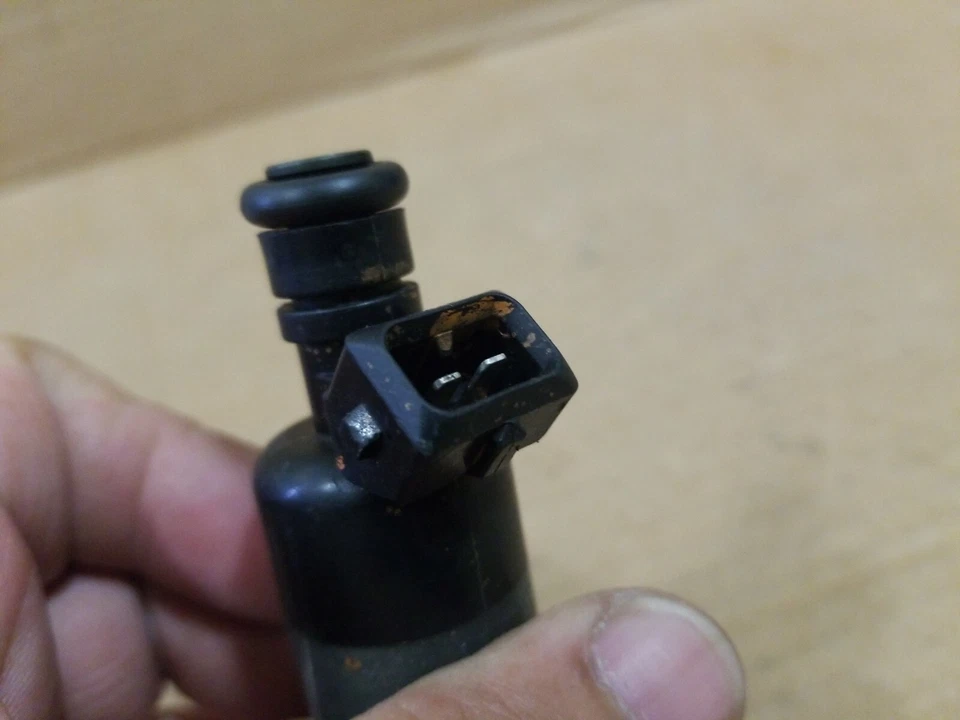 GMC K2500 1996-2000 7,4 L V8 OEM ROCHESTER INYECTOR DE COMBUSTIBLE 17103146 Foto 4 de 4