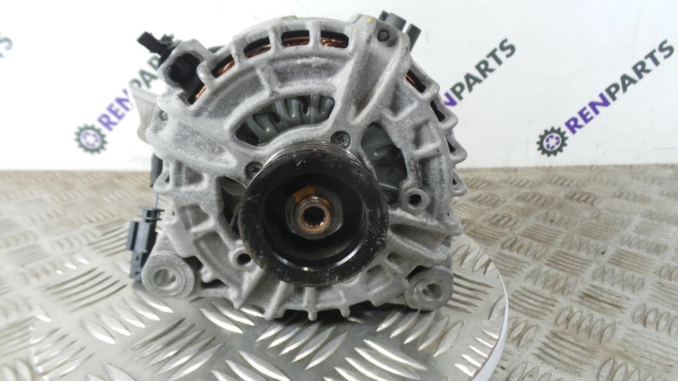 Jaguar XE 2014 - 2.0D AJ200D Alternator GX73-10300-CE Bosch 0125812068 180A - Image 3 of 4