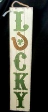 NWT  St. Patrick's Day Lucky Wall Hanging Wooden Door Sign Decoration