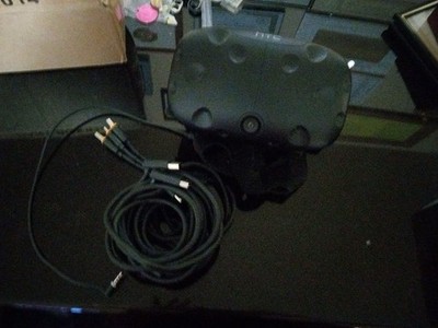 Htc Vr Headset And Headset Cable, No Other Parts, Missing Face Cover
