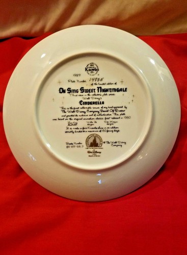 OH SING SWEET NIGHTINGALE Cinderella Plate #1485-E Walt Disney 1989 - Picture 2 of 3