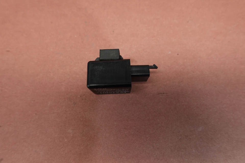 Relé 99-13 YAMAHA ROYAL STAR XVZ 1300 TF XVZ13 066500-4020 Foto 4 de 4