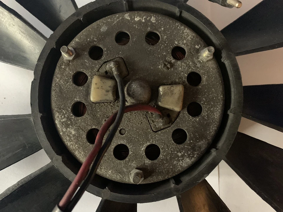 Ventilador radiador 75-85 Mercedes Benz 300D 300CD 300TD 190E con motor Foto 2 de 4