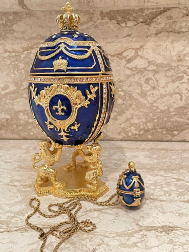 SET UOVA PIERRELORREN FABERGÉ scatola portaoggetti Fabergé & collana uova Fabergé zaffiro - Foto 1 di 12