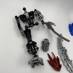 Incomplete Lego Bionicle Glatorian Tarix 8981 & Other Miscellaneous Parts