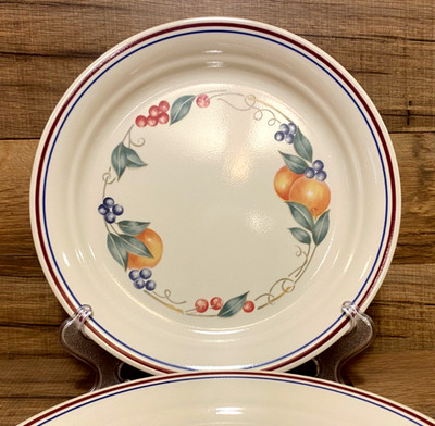 SET OF 4 - CORNING CORELLE - ABUNDANCE FRUIT - 8 1/2'' LUNCHEON PLATES - EUC