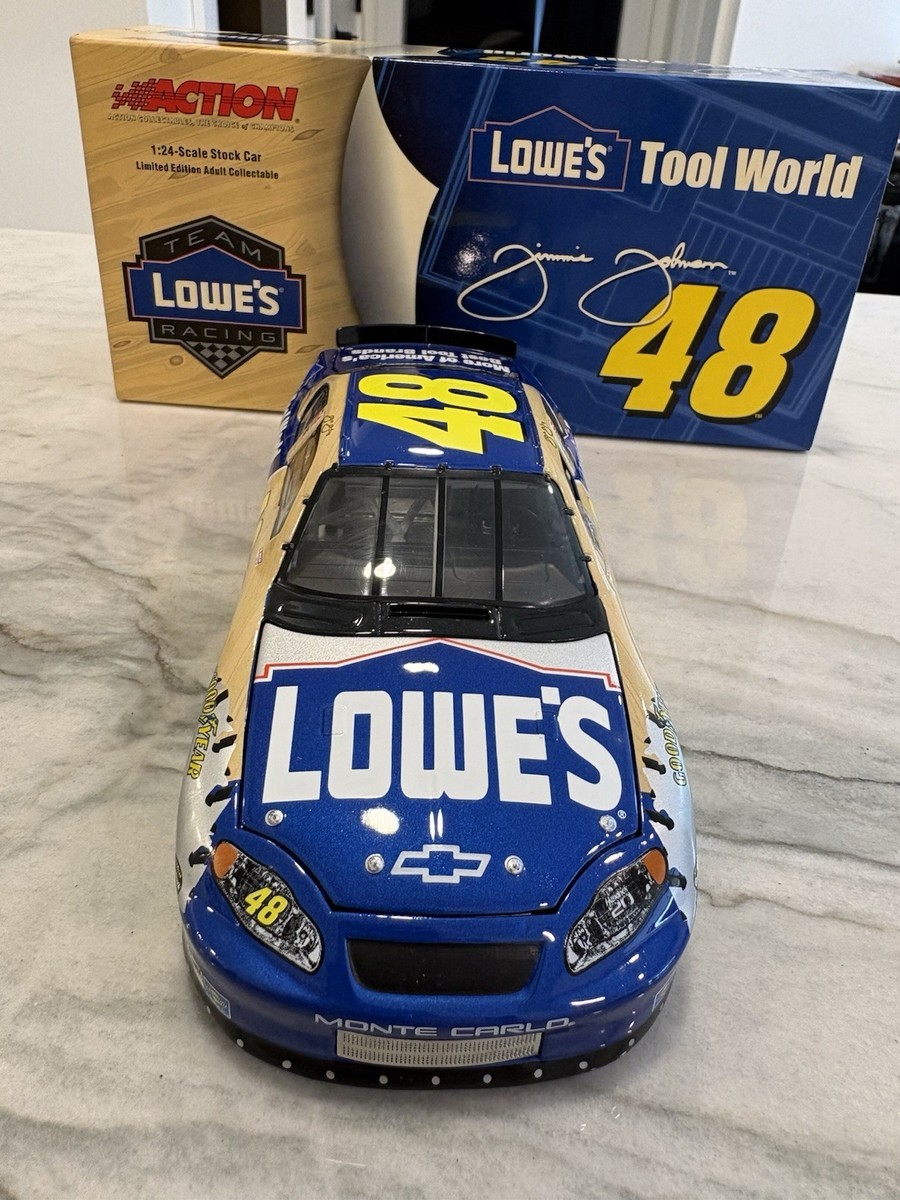 Jimmie Johnson 2004 Lowe's Tool World Nascar 1/24 Diecast #48