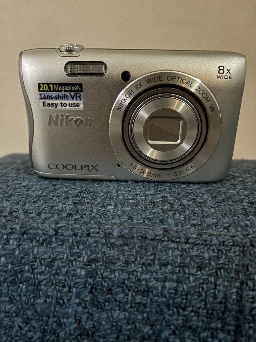 Nikon COOLPIX S3700 20.0MP 8x Optical Zoom Compact Digital Camera 