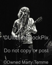 JOE WALSH PHOTO THE EAGLES 8x10 Concert Photo in 1980 by Marty Temme Les Paul
