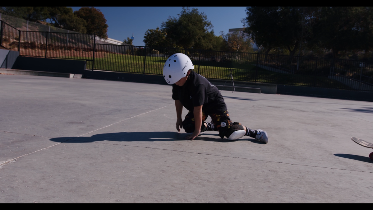 Skate Trainer for Balance and Tricks - Skateboard Practice Tool