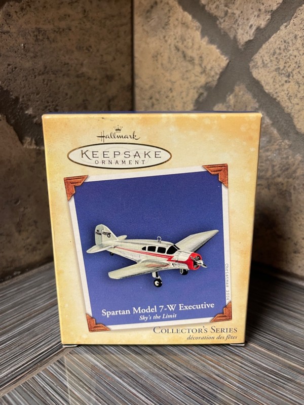 HALLMARK Keepsake Spartan Model 7-W Executive Sky's the Limit ORNAMENT Airplane