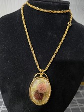 Vintage Victorian Cameo Style Necklace Rose Print Pendant Gold Tone