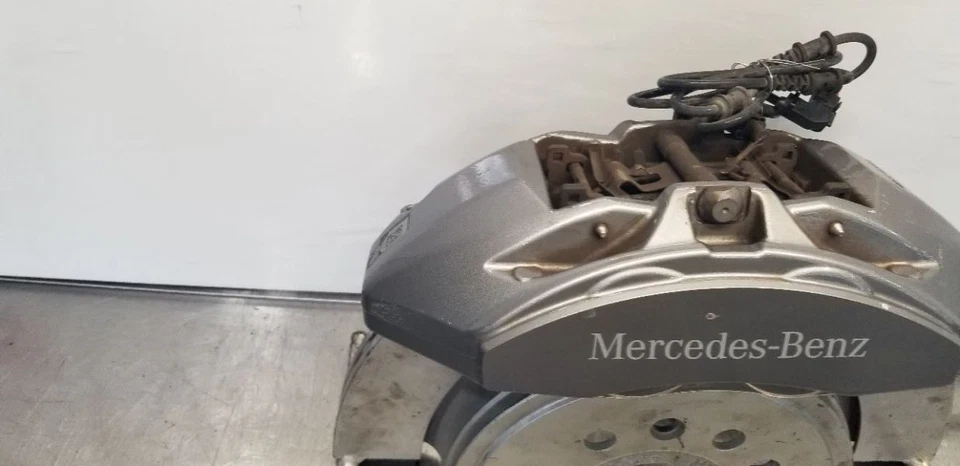 15 MERCEDES BENZ SL550 R231 BRAKE CALIPER FRONT RIGHT PASSENGER - Изображение 2 из 4
