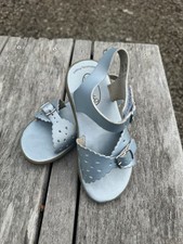 FOOTMATES Eco Ariel Blue Pearl leather Girls Sandals Size 9 Waterproof